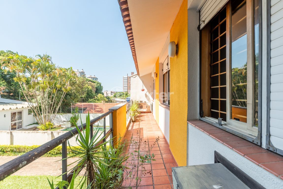 casa sobrado para comprar em Alcides Gonzaga, 36 - foto 24