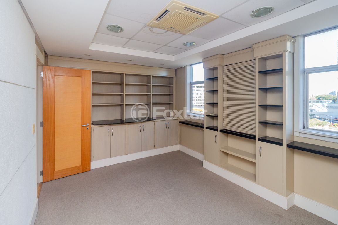 consultorio sala conjunto para comprar em Praia de Belas, Porto Alegre - foto 1