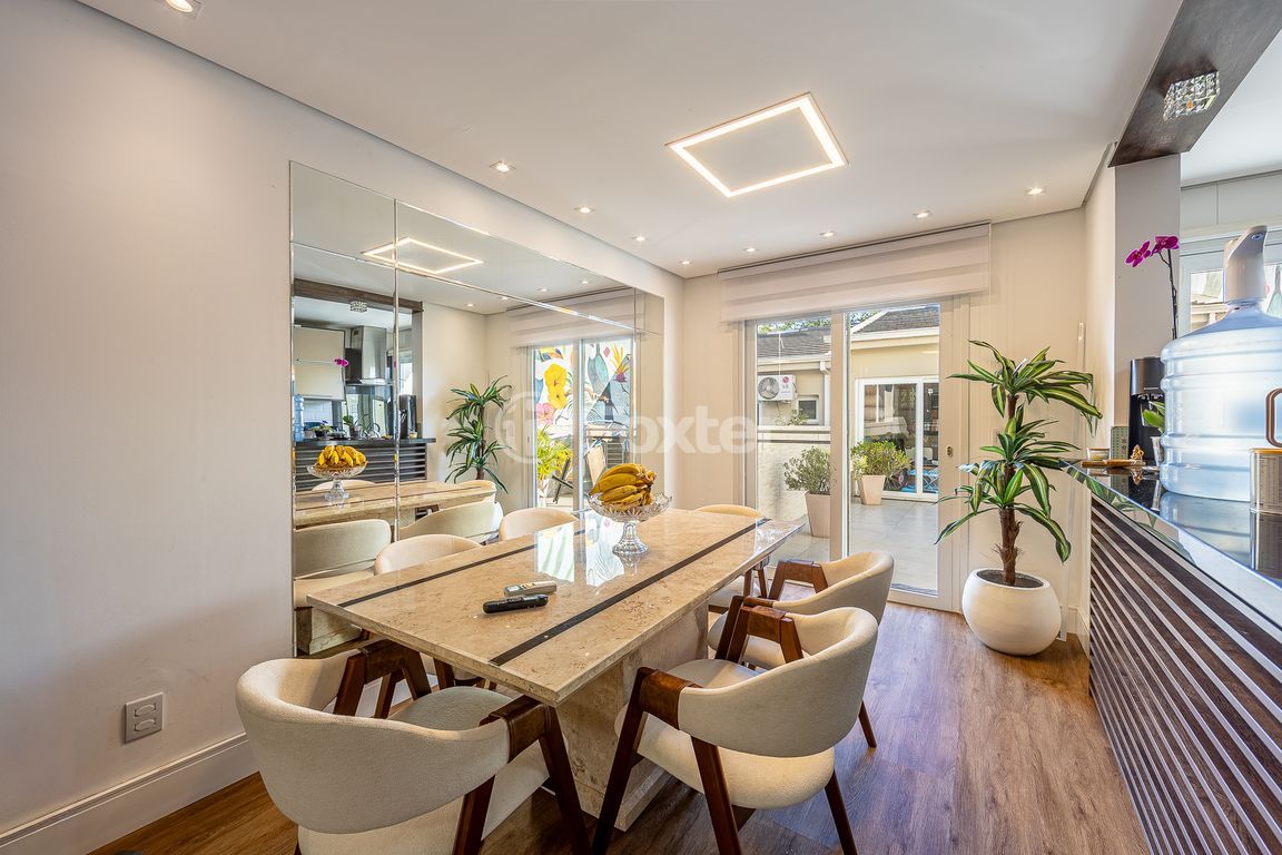 casa sobrado para comprar em Leopoldo Bettiol, 202 - foto 17