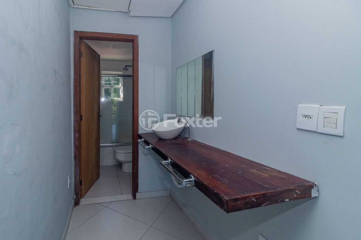 casa sobrado para comprar em Domience Silva, 328 - foto 19