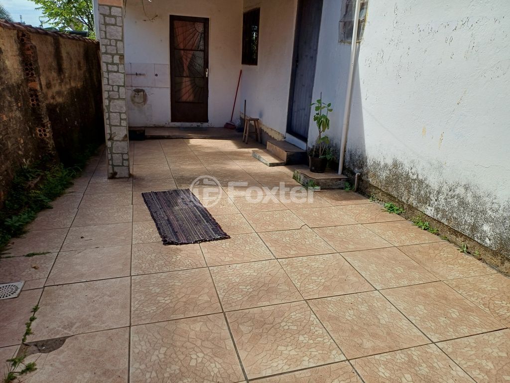 terreno lote condominio para comprar em Aldrovando Leão, 366 - foto 8