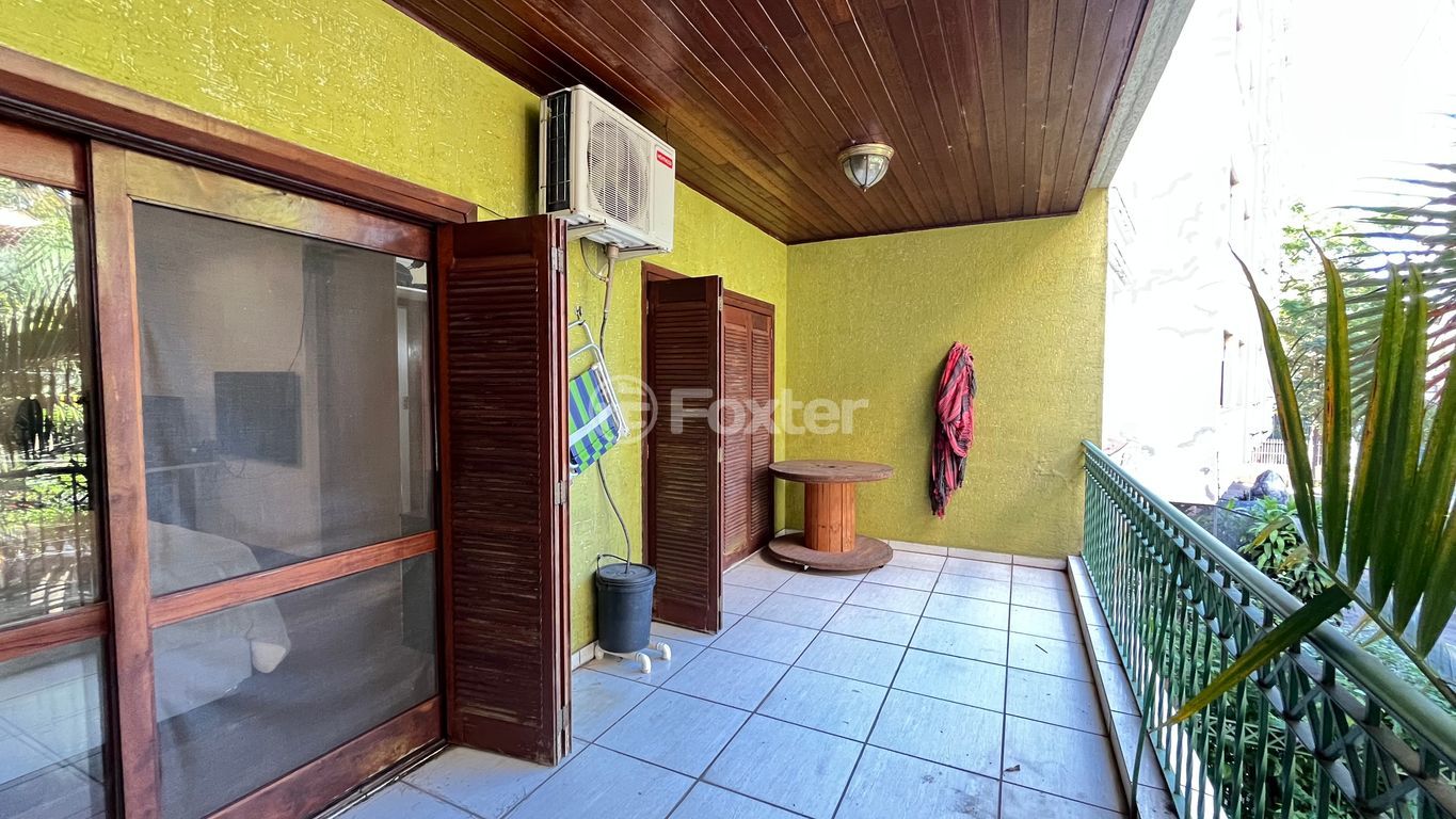 casa sobrado para comprar em Sofia Veloso, 130 - foto 32