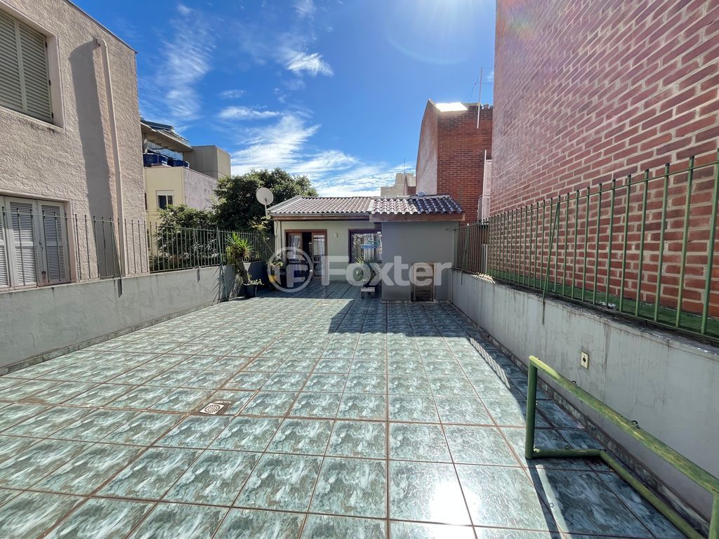 casa sobrado para comprar em Sofia Veloso, 130 - foto 53