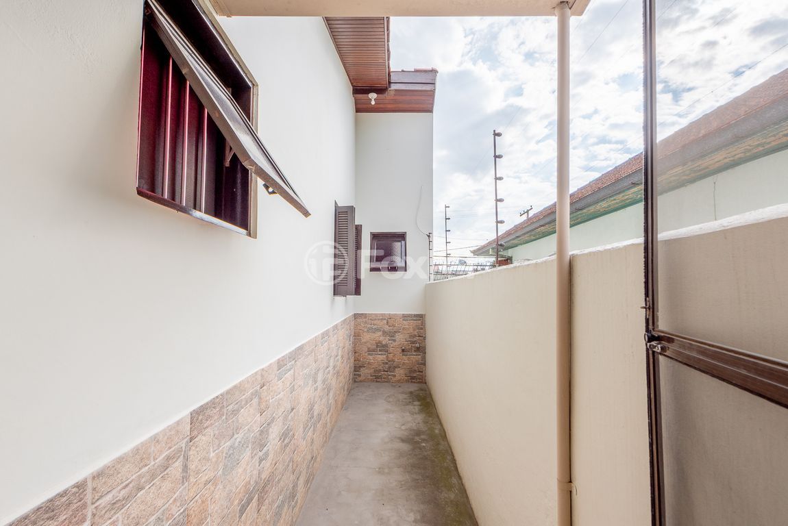 casa sobrado para comprar em Alcides Maia, 553 - foto 17