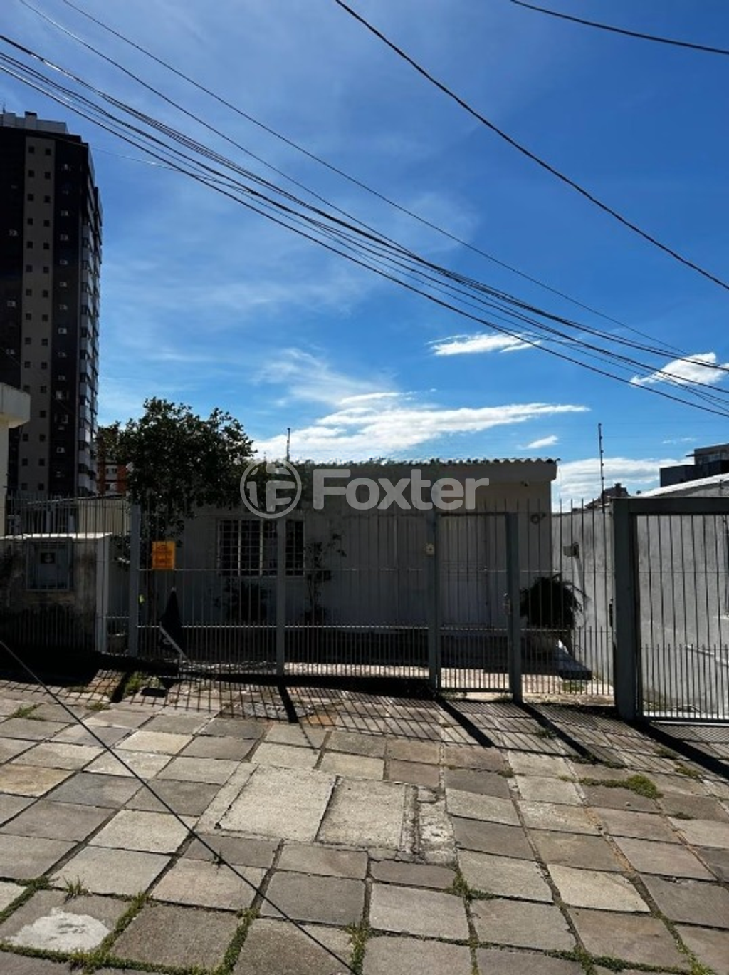 casa sobrado para comprar em Chácara das Pedras, Porto Alegre - foto 1