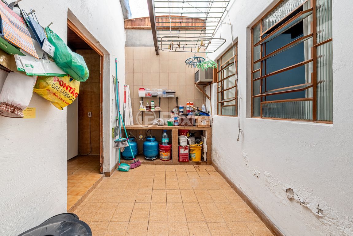 casa sobrado para comprar em Coronel Aparício Borges, 381 - foto 18