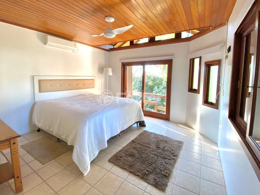 casa sobrado para comprar em João Aloysio Algayer, 1686 - foto 17