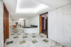 Image 30 - 306472