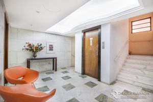 Image 35 - 306472