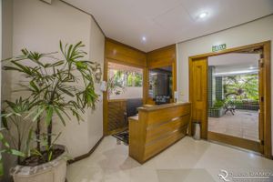Image 4 - 10107