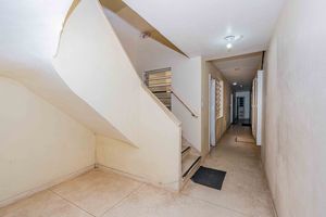 Image 35 - 897286