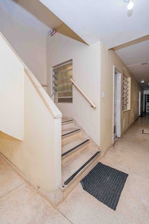Image 36 - 897286