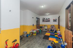 Image 34 - 179972