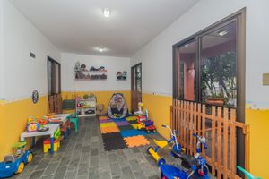 Image 37 - 179972