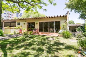 Image 31 - 874796