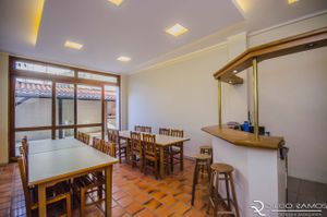 Image 29 - 856227