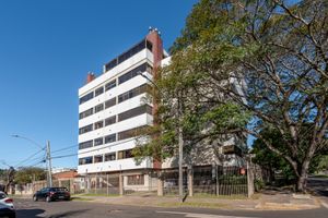 Image 26 - 879993