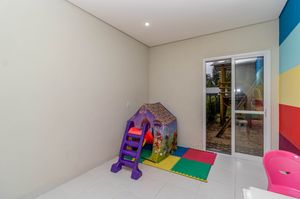 Image 7 - 103