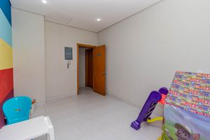 Image 8 - 103