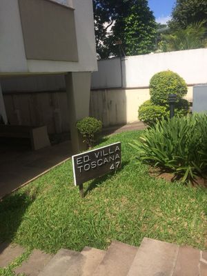 Image 3 - 10305