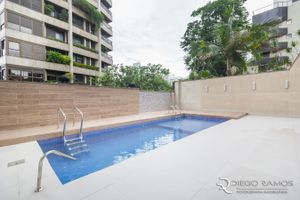 Image 1 - 10319