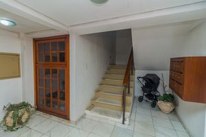 Image 34 - 872705