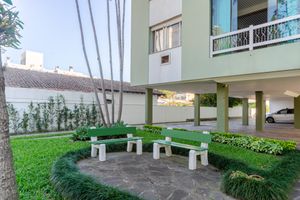 Image 33 - 213737