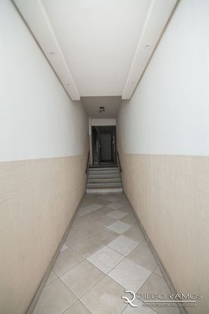 Image 26 - 898785