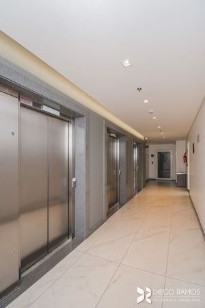 Image 11 - 10467