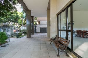 Image 4 - 10501