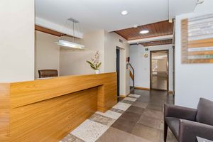 Image 20 - 884813