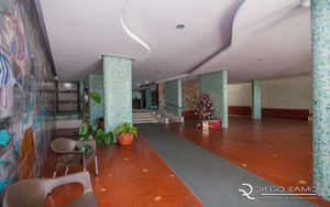 Image 2 - 10521
