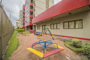 Image 2 - 10525