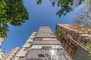 Image 27 - 930465