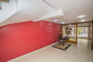 Image 26 - 302427