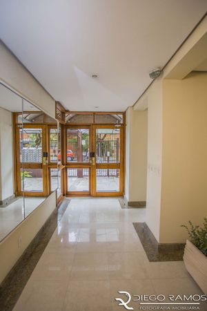 Image 25 - 929243
