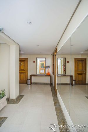 Image 26 - 929243