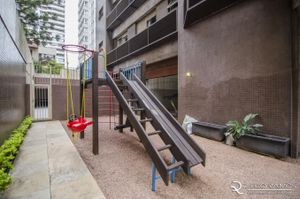 Image 7 - 199598