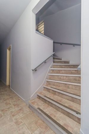 Image 17 - 295011