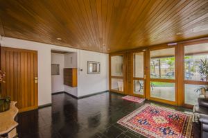 Image 4 - 10848