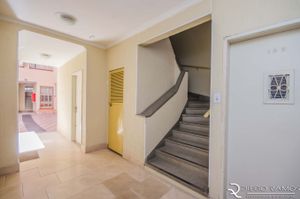 Image 19 - 701381