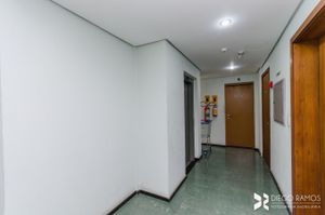 Image 3 - 10921