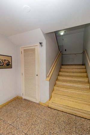 Image 19 - 861629