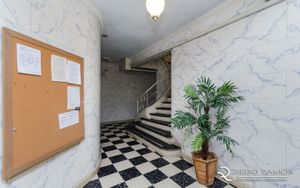 Image 37 - 188718