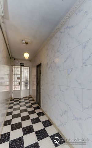 Image 38 - 188718