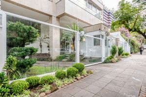 Image 31 - 896531