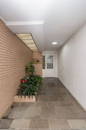 Image 22 - 128310