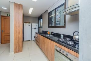 Image 38 - 10727