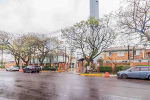 Image 36 - 926318