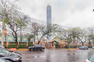 Image 37 - 926318